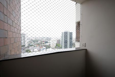 Apartamento à venda com 340m², 6 quartos e 4 vagasSacada da Suíte 2