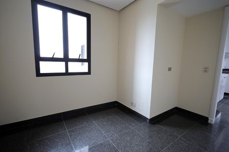 Apartamento à venda com 340m², 6 quartos e 4 vagasCopa