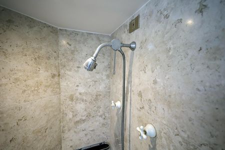 Apartamento à venda com 340m², 6 quartos e 4 vagasBanheiro da Suíte 4