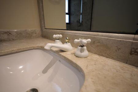 Apartamento à venda com 340m², 6 quartos e 4 vagasBanheiro da Suíte 2