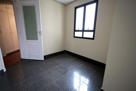 Apartamento à venda com 340m², 6 quartos e 4 vagasCopa