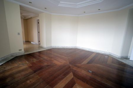 Apartamento à venda com 340m², 6 quartos e 4 vagasSala de Jantar