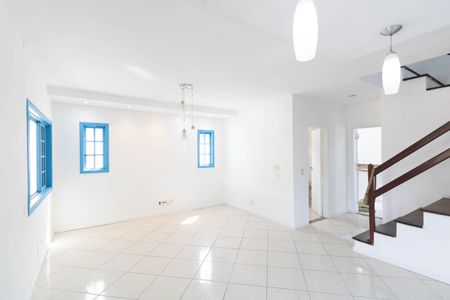 Casa de condomínio para alugar com 160m², 3 quartos e 1 vagaSala