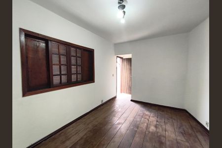Casa à venda com 230m², 4 quartos e 4 vagasEdícula 