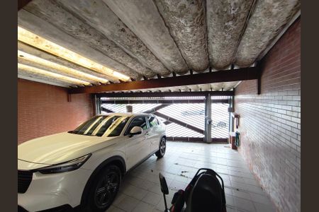 Casa à venda com 230m², 4 quartos e 4 vagasGaragem