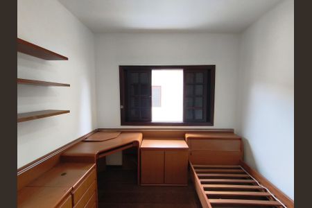 Casa à venda com 230m², 4 quartos e 4 vagasQuarto 2