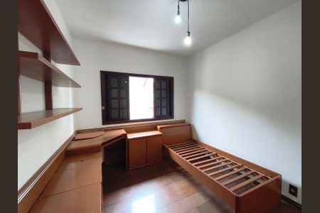 Casa à venda com 230m², 4 quartos e 4 vagasQuarto 2