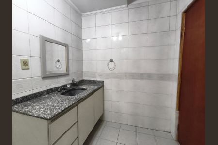 Casa à venda com 230m², 4 quartos e 4 vagasBanheiro