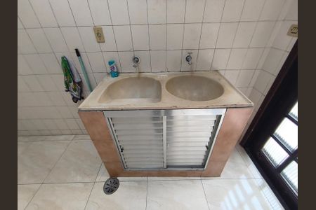 Casa à venda com 230m², 4 quartos e 4 vagasÁrea de Serviço