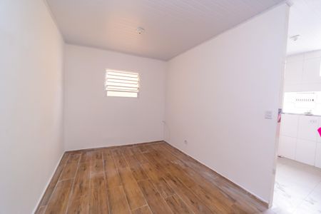 Quarto de casa para alugar com 1 quarto, 40m² em Jardim Ponte Rasa, São Paulo