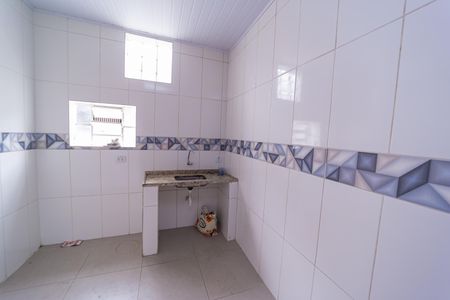 Sala/Cozinha de casa para alugar com 1 quarto, 40m² em Jardim Ponte Rasa, São Paulo