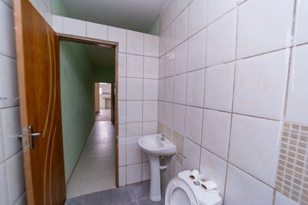 Casa para alugar com 40m², 1 quarto e sem vaga Casa para alugar com 40m², 1 quarto e sem vagaBanheiro