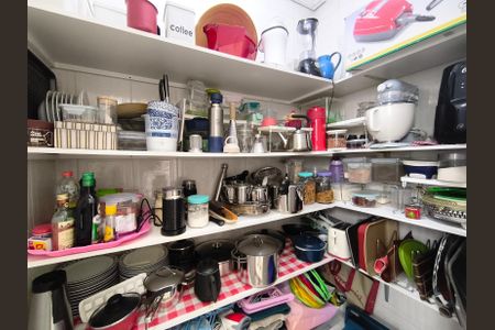 Apartamento para alugar com 120m², 3 quartos e 1 vaga Apartamento para alugar com 120m², 3 quartos e 1 vagaDespensa