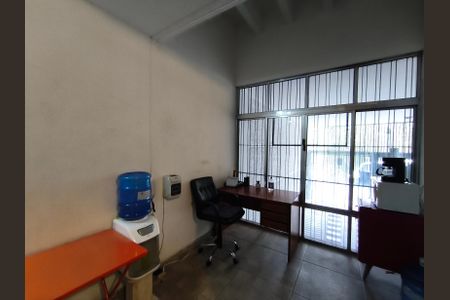 Apartamento para alugar com 120m², 3 quartos e 1 vaga Apartamento para alugar com 120m², 3 quartos e 1 vagaHall