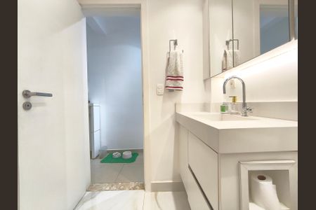 Apartamento para alugar com 120m², 3 quartos e 1 vaga Apartamento para alugar com 120m², 3 quartos e 1 vagaBanheiro Social