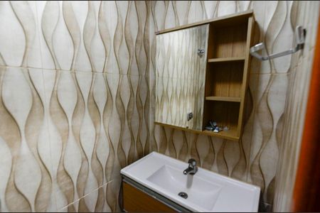 Apartamento à venda com 76m², 2 quartos e 1 vagaBanheiro de Serviço