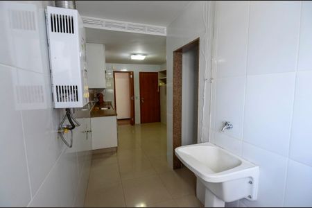 Apartamento à venda com 76m², 2 quartos e 1 vagaÁrea de Serviço