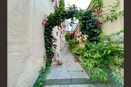 Apartamento para alugar com 74m², 2 quartos e 1 vagaÁrea comum