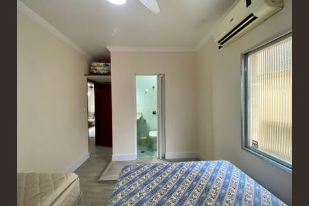 Suíte de apartamento para alugar com 2 quartos, 74m² em Guilhermina, Praia Grande