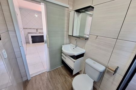 Casa para alugar com 90m², 3 quartos e sem vagaBanheiro