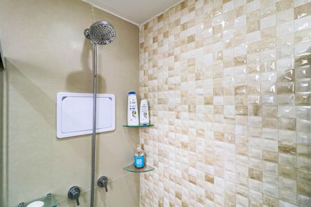 Apartamento à venda com 68m², 2 quartos e 1 vaga Apartamento à venda com 68m², 2 quartos e 1 vagaBanheiro da Suíte