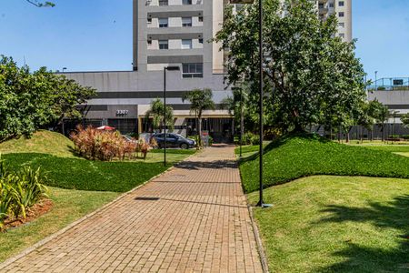 Apartamento à venda com 68m², 2 quartos e 1 vaga Apartamento à venda com 68m², 2 quartos e 1 vagaFachada