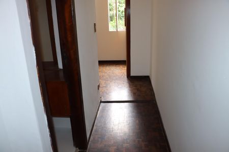 Casa de condomínio para alugar com 723m², 5 quartos e 2 vagasCorredor