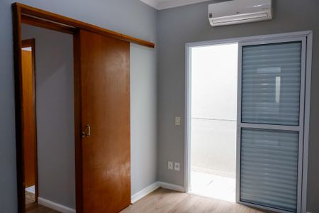 Casa de condomínio à venda com 92m², 3 quartos e 2 vagas Casa de condomínio à venda com 92m², 3 quartos e 2 vagasSuíte