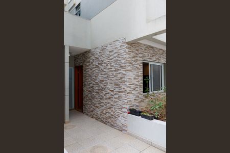 Casa de condomínio à venda com 92m², 3 quartos e 2 vagas Casa de condomínio à venda com 92m², 3 quartos e 2 vagasÁrea comum