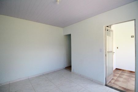Casa à venda com 79m², 1 quarto e 1 vagaSala