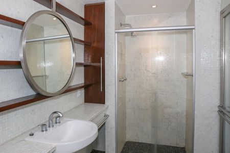 Apartamento para alugar com 210m², 2 quartos e 2 vagasBanheiro da Suíte 1