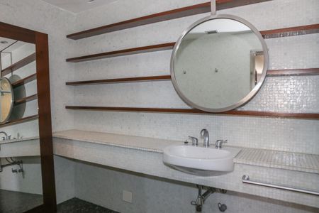 Apartamento para alugar com 210m², 2 quartos e 2 vagasBanheiro da Suíte 1