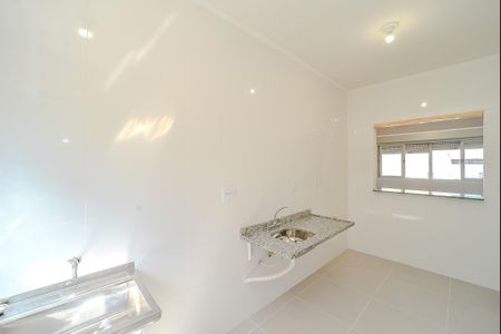 Apartamento à venda com 68m², 3 quartos e sem vagaCozinha e Área de Serviço