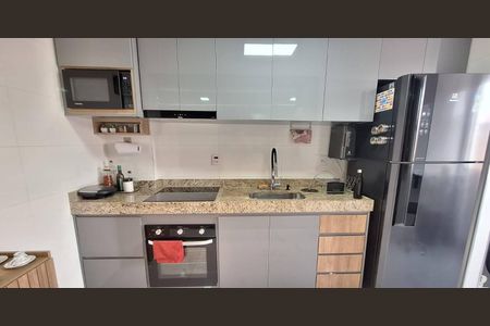 Apartamento à venda com 63m², 2 quartos e 2 vagasCozinha