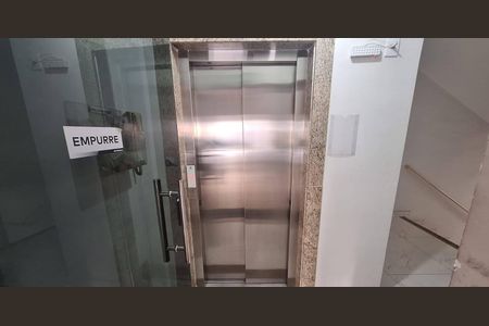 Apartamento à venda com 63m², 2 quartos e 2 vagasÁrea comum - Elevador