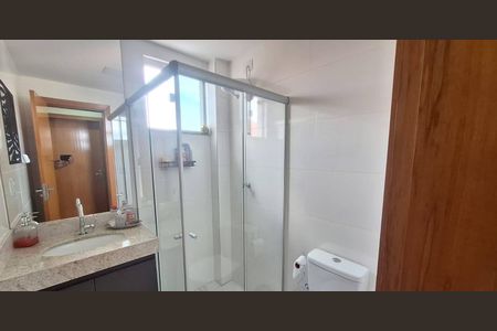 Apartamento à venda com 63m², 2 quartos e 2 vagasBanheiro da Suíte