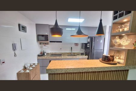 Apartamento à venda com 63m², 2 quartos e 2 vagasCozinha