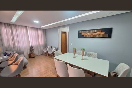 Apartamento à venda com 63m², 2 quartos e 2 vagasSala
