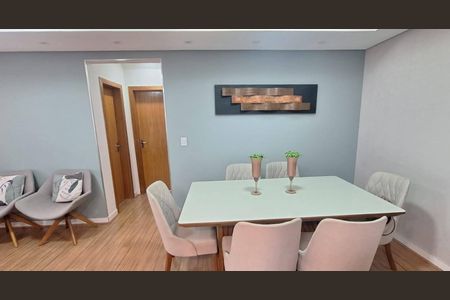 Sala de apartamento à venda com 2 quartos, 63m² em Arvoredo, Contagem