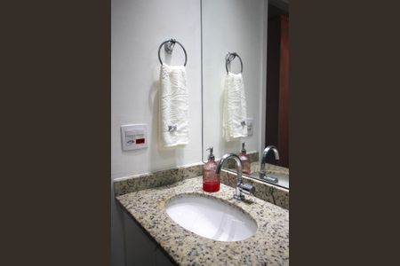 Apartamento à venda com 97m², 3 quartos e 2 vagasBanheiro da Suíte 1