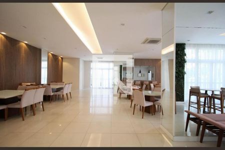 Apartamento à venda com 97m², 3 quartos e 2 vagasÁrea comum - Salão de festas