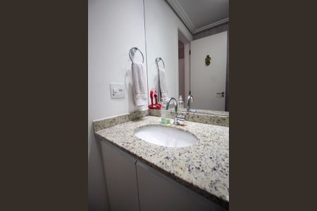 Apartamento à venda com 97m², 3 quartos e 2 vagasBanheiro da Suíte 2