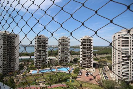 Vista de apartamento à venda com 2 quartos, 79m² em Barra Olímpica, Rio de Janeiro
