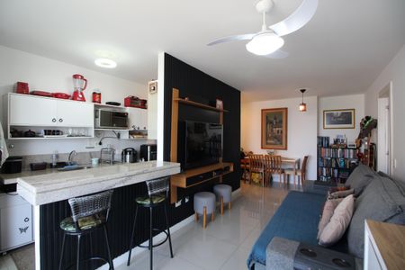 Apartamento à venda com 79m², 2 quartos e 1 vagaSala