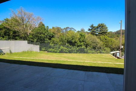 Casa de condomínio à venda com 248m², 4 quartos e 4 vagas Casa de condomínio à venda com 248m², 4 quartos e 4 vagasVista da Sala