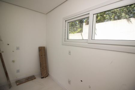 Casa de condomínio à venda com 248m², 4 quartos e 4 vagas Casa de condomínio à venda com 248m², 4 quartos e 4 vagasÁrea de Serviço