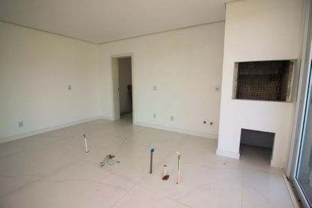 Casa de condomínio à venda com 248m², 4 quartos e 4 vagas Casa de condomínio à venda com 248m², 4 quartos e 4 vagasCozinha