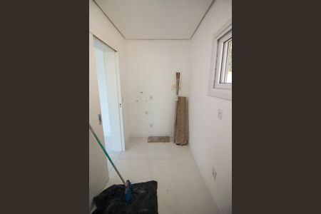 Casa de condomínio à venda com 248m², 4 quartos e 4 vagas Casa de condomínio à venda com 248m², 4 quartos e 4 vagasÁrea de Serviço