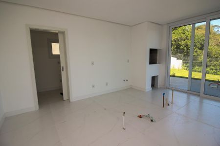 Casa de condomínio à venda com 248m², 4 quartos e 4 vagas Casa de condomínio à venda com 248m², 4 quartos e 4 vagasCozinha
