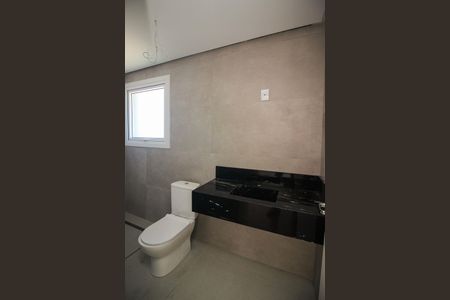 Casa de condomínio à venda com 248m², 4 quartos e 4 vagas Casa de condomínio à venda com 248m², 4 quartos e 4 vagasBanheiro da Suíte 2